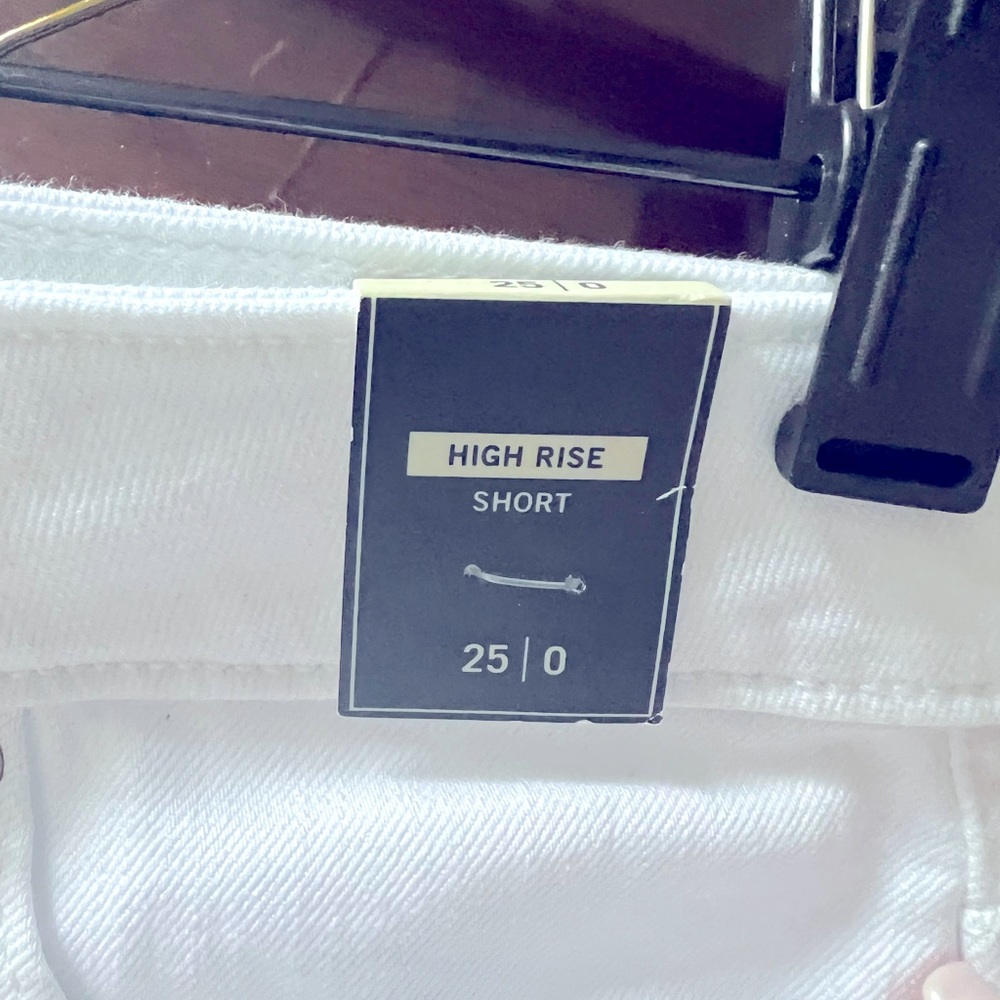 New with tags Abercrombie high rise white denim shorts